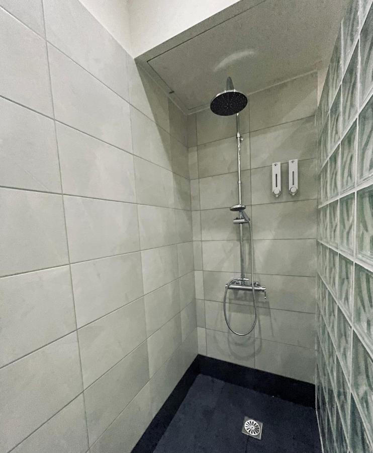 אנביסוס Seaview Apartments מראה חיצוני תמונה