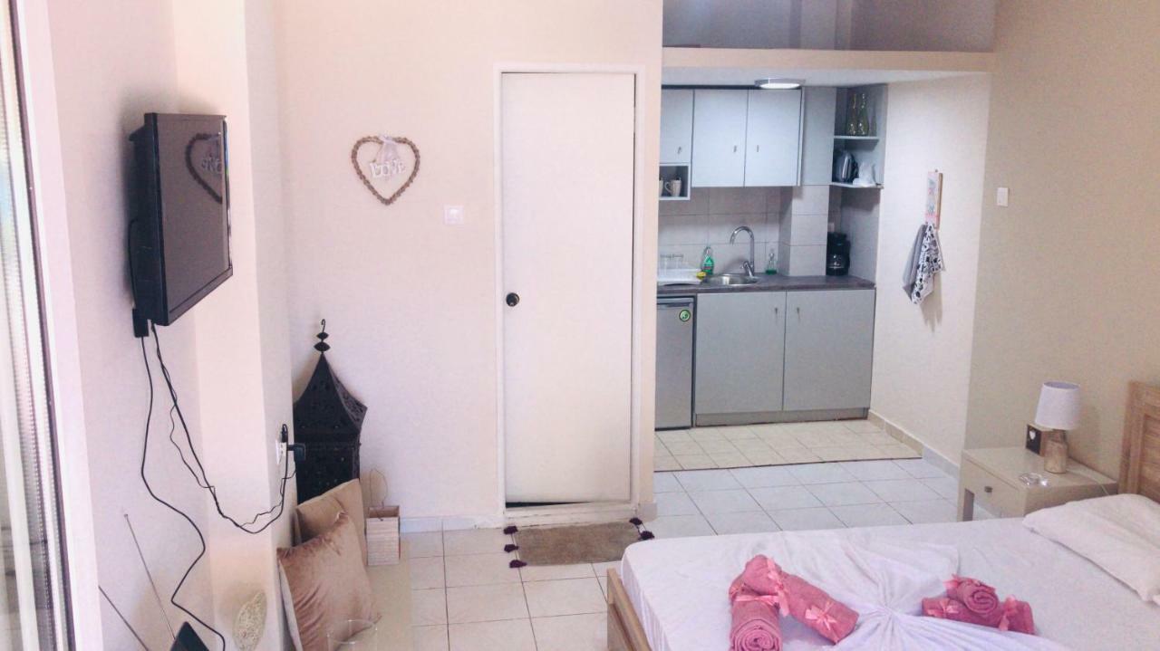 אנביסוס Seaview Apartments מראה חיצוני תמונה